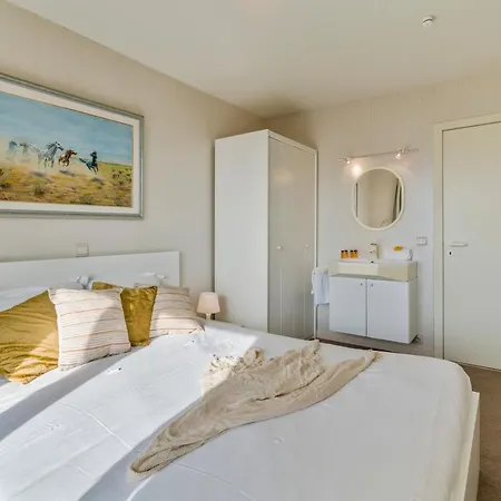 Lighthouse View - Pier Facing With Garage Nieuwpoort