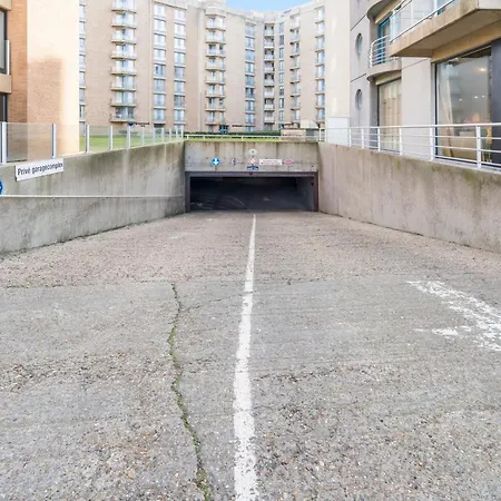 Lighthouse View - Pier Facing With Garage Appartamento Nieuwpoort