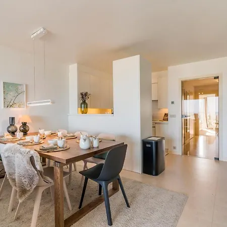 Lighthouse View - Pier Facing With Garage Appartamento *